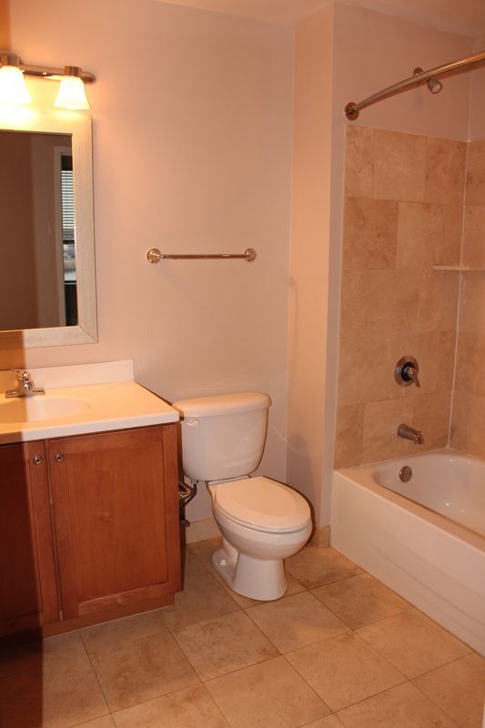 Building Photo - 105-UNIT CHRISTINA LANDING DR, 1703