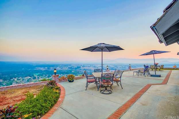 Building Photo - 7380 Live Oak Dr