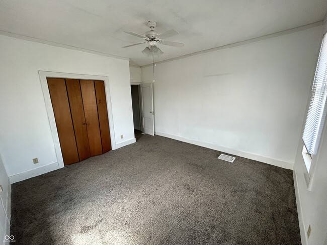 Building Photo - 639 Stevens St