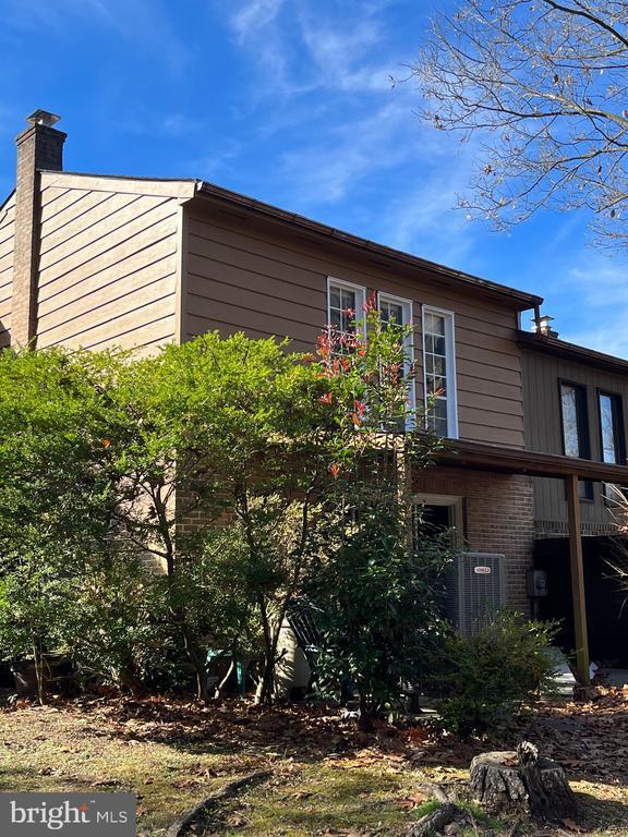 Building Photo - 70 Winged Foot Dr