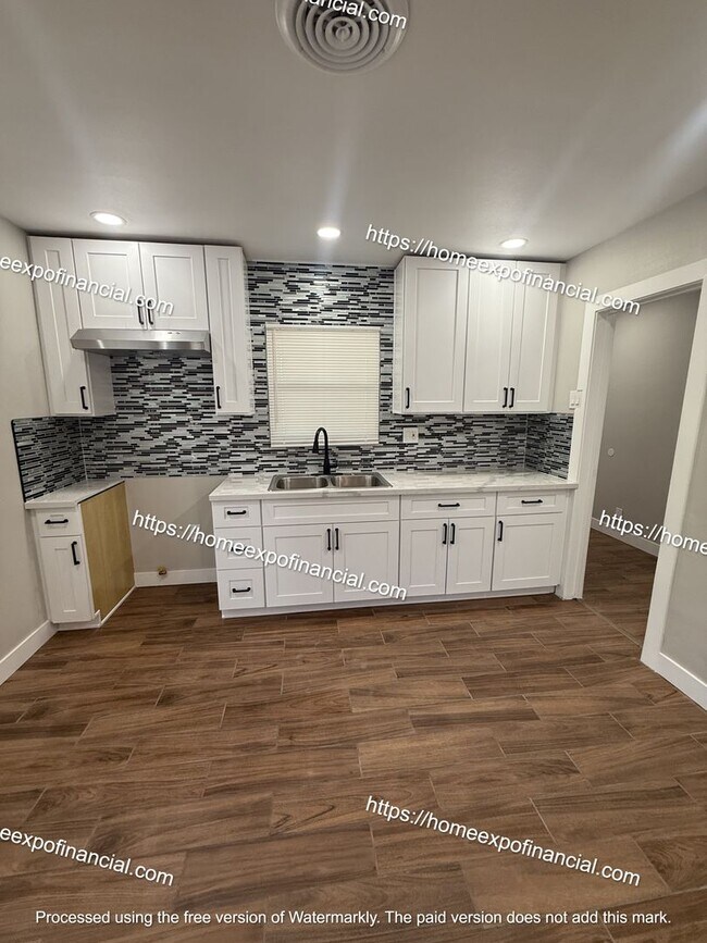 Building Photo - Nice Home For Rent