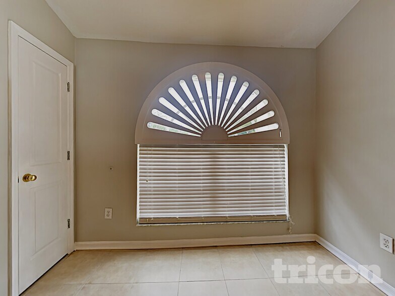 Building Photo - 5615 Hawkgrove Pl