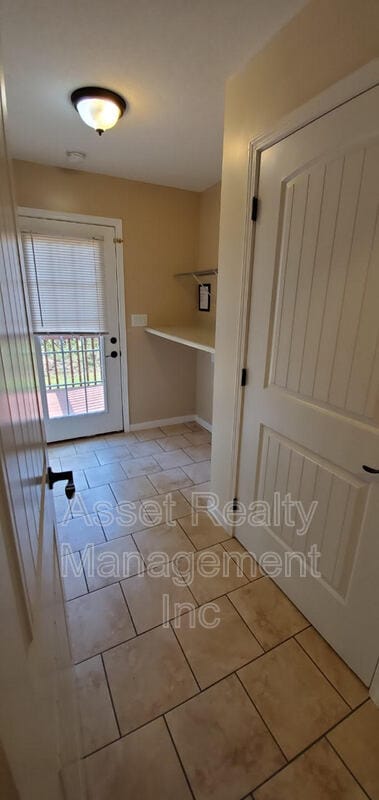 Building Photo - 302 Joel Rd