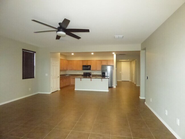 Building Photo - Newer neighborhood in Goodyear!  All appliances included!