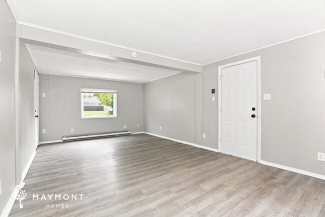 Building Photo - 4931 Fairfield Cir