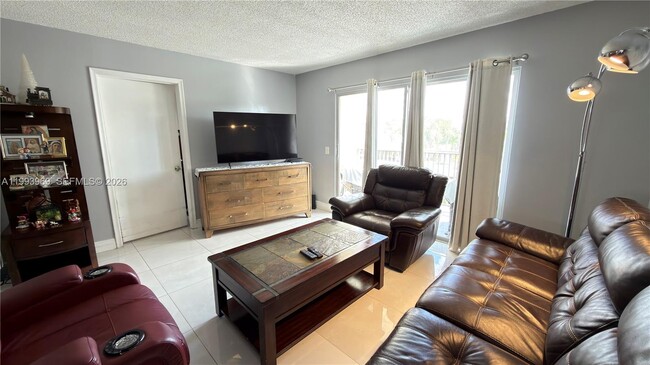 Building Photo - 12500 SW 5th Ct