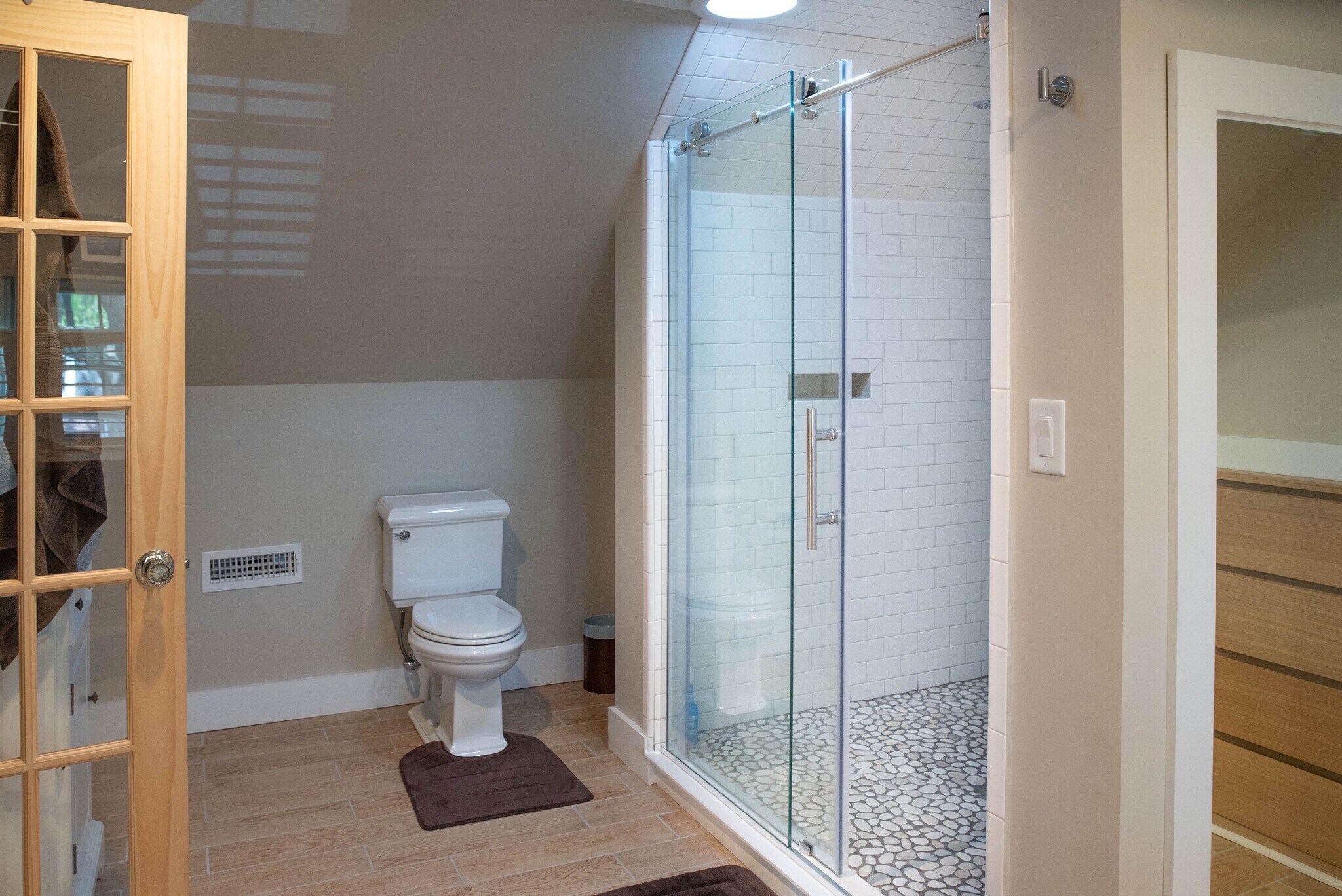 Master bathroom - 417 E Government Ave