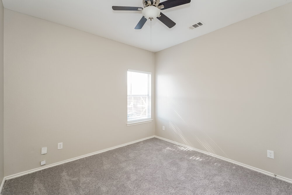 Building Photo - 2668 Pioneer Bluffs Rd