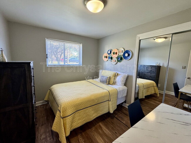 Building Photo - 1444 State St