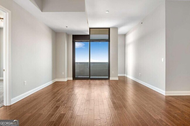 Building Photo - 270 17th St NW