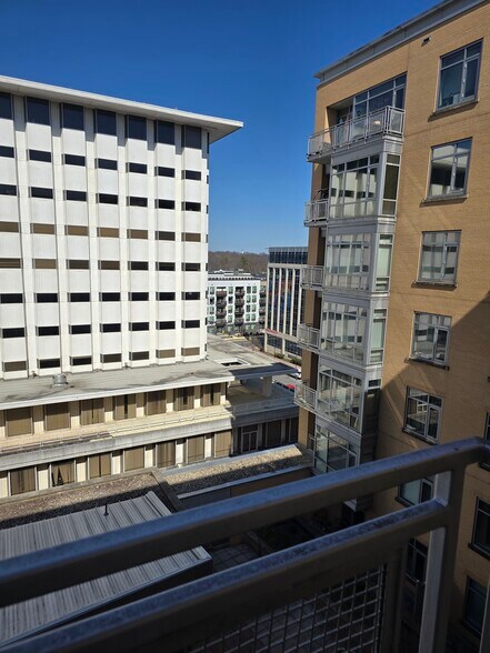 Building Photo - 6506 America Blvd