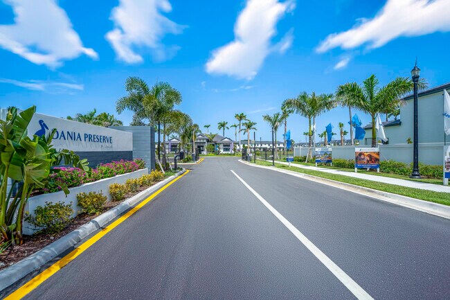 Building Photo - 3024 Green Palm Ct