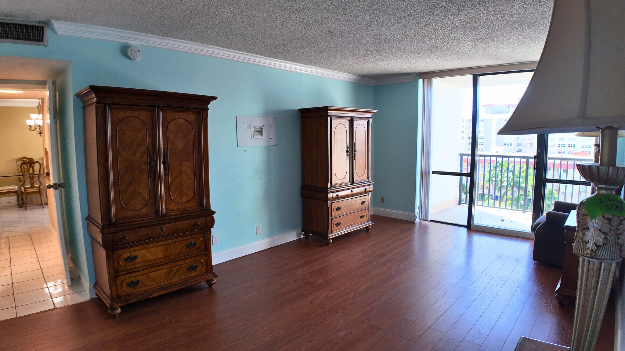 Building Photo - 2017 S Ocean Dr