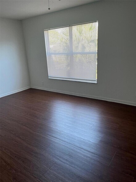 Building Photo - 7344 NW 75th St