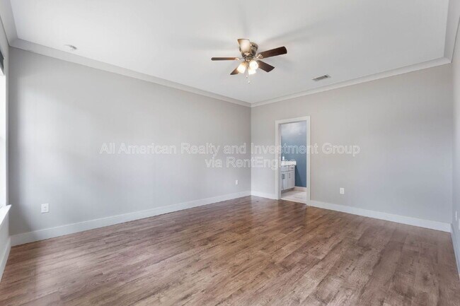 Building Photo - 4464 Goldfinch Way