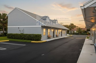 Building Photo - Stacy Townhomes - 5280 Stacy St West Palm Beach, FL 33417