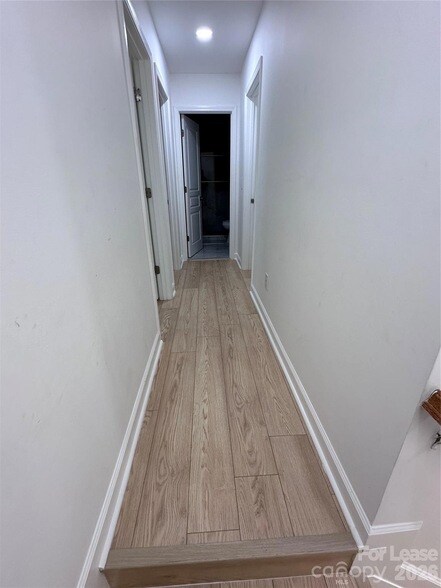 Building Photo - 732 Inwood Hill Dr