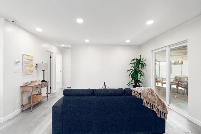 Building Photo - Charming Remodeled Home in Clairemont!