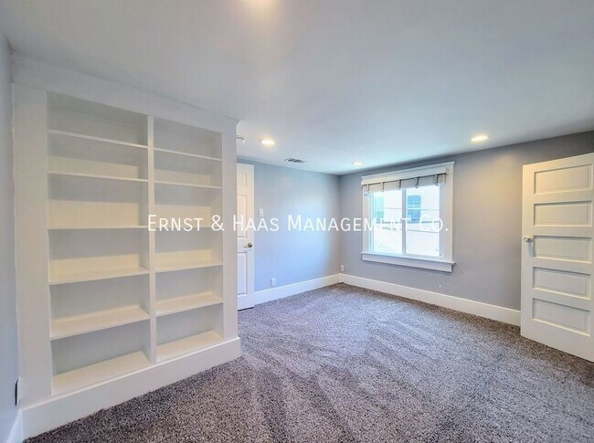 Building Photo - Historic 5-Bedroom, 4-Bath Home with Moder...