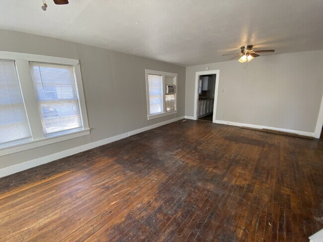 Building Photo - PRELEASE! Great Home Close to Tech and Schools!