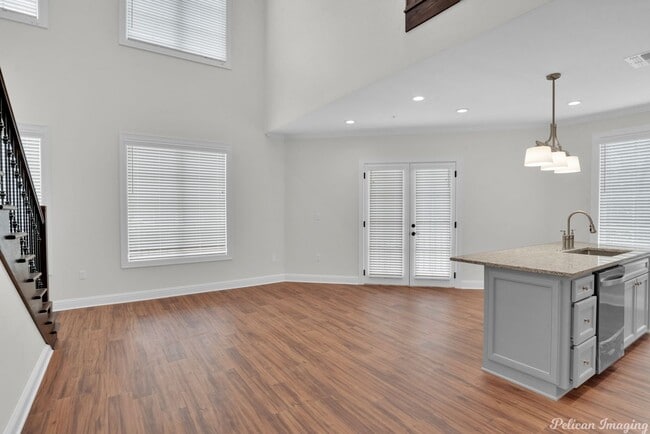 Building Photo - Visit this New Stunning Build in Provenanc...