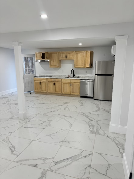 Primary Photo - 26 Woodland Cir