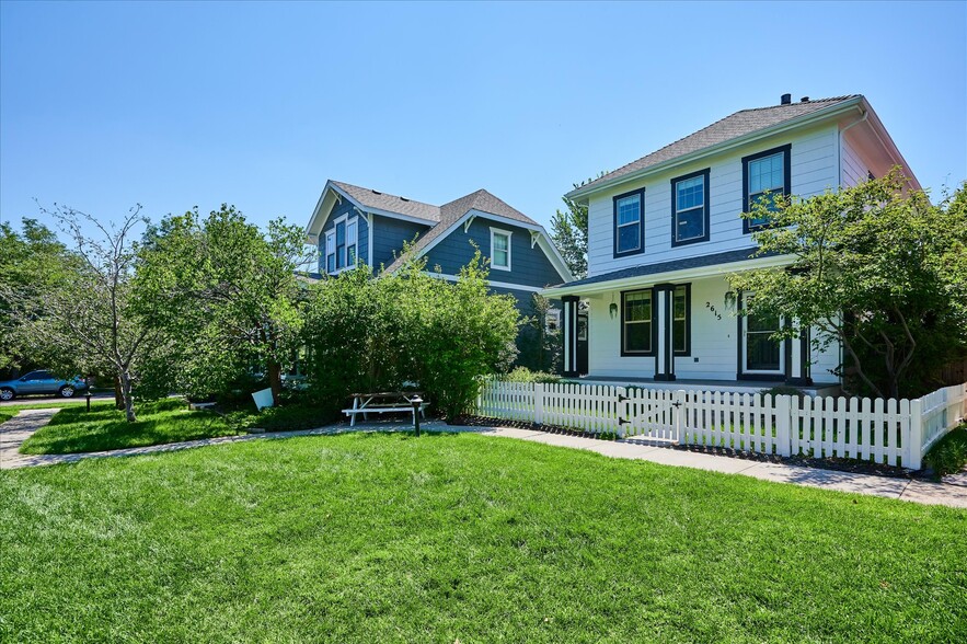 Building Photo - 2615 Elmira St