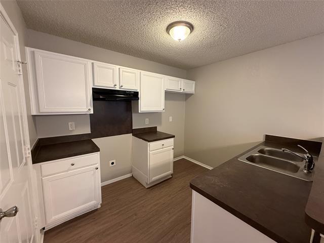 Building Photo - 9636 Stonewood Dr