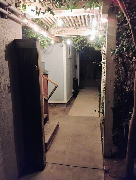 Building Photo - 3608 Balfour Ln