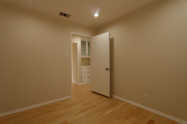 Building Photo - Westchester Home in Kentwood Neighborhood