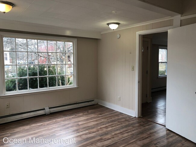 Building Photo - 310 Winthrop Ave