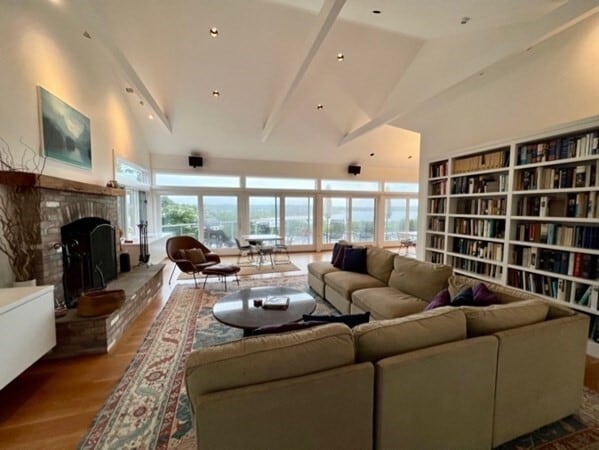 Building Photo - 3 E Pasture Way