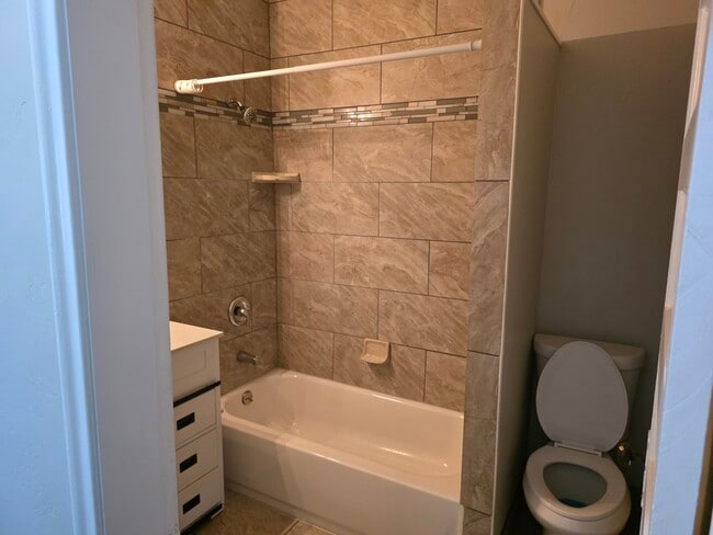 Building Photo - 199 N 100 W