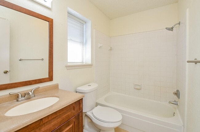 Building Photo - 12300 Brookglade Cir