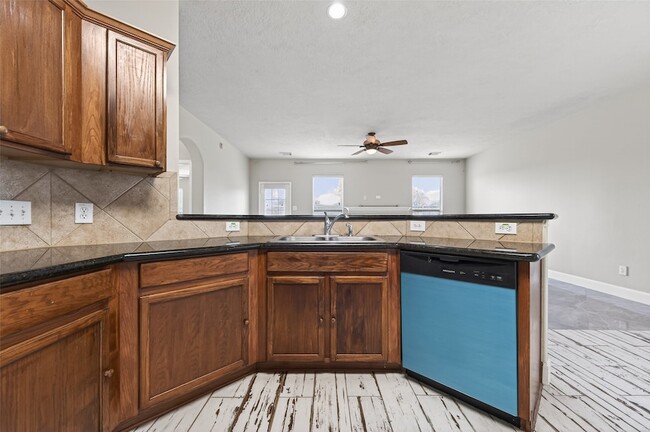 Building Photo - 2610 Argos Dr