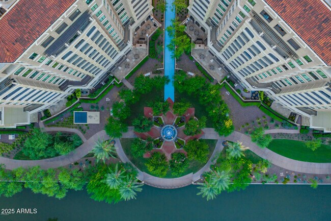 Building Photo - 7181 E Camelback Rd