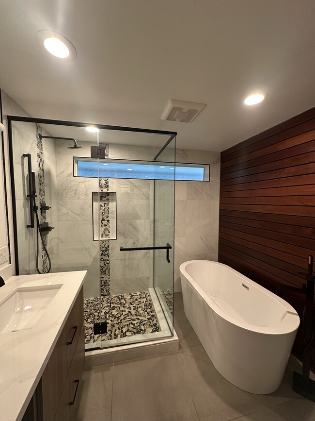 Building Photo - 7910 133rd Ave NE