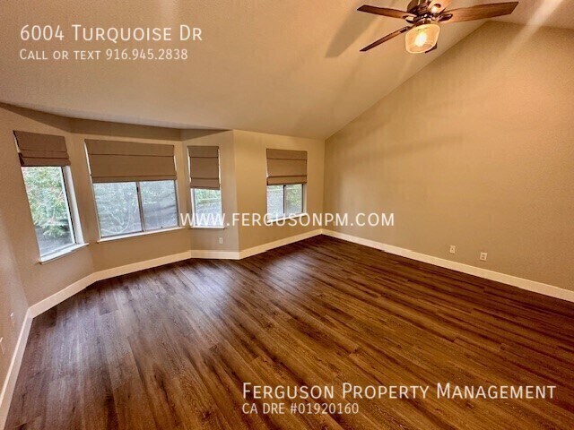 Building Photo - 6004 Turquoise Dr