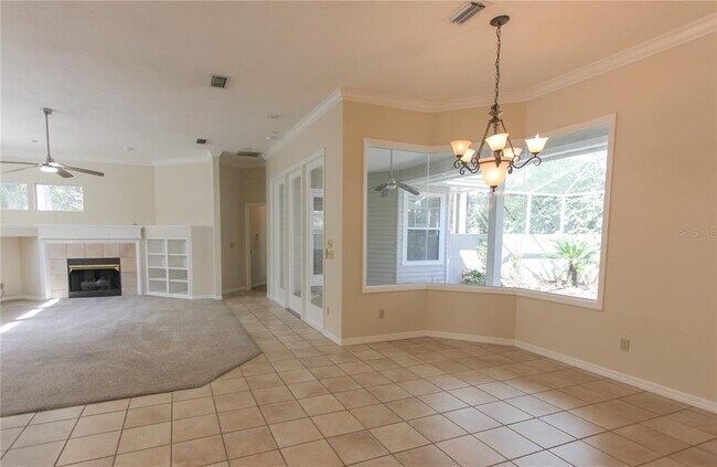 Building Photo - 4404 SW 91st Dr