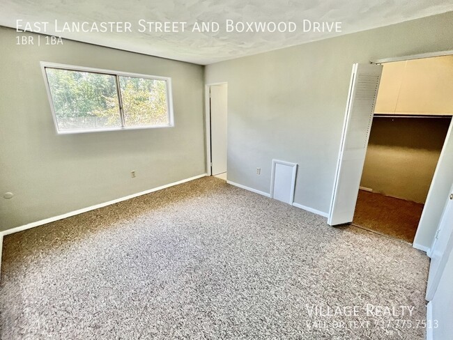 Building Photo - Available NOW! Budget-friendly 1-Bed w/ On...