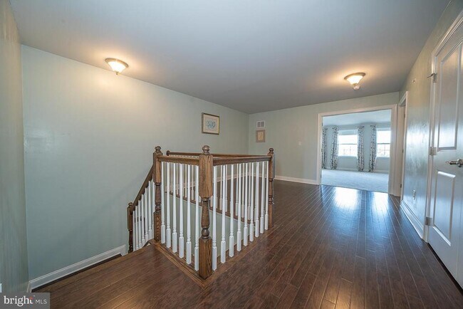 Building Photo - 3701 Parris Blvd