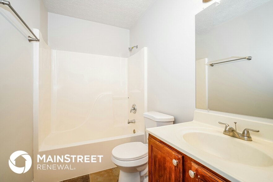 Building Photo - 1181 Onslow Dr