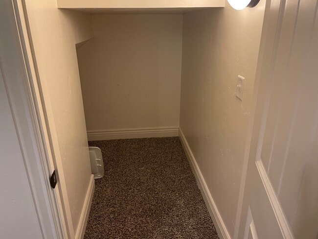 Building Photo - 714 S 150 E