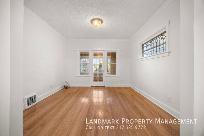 Building Photo - 3030 N Normandy Ave