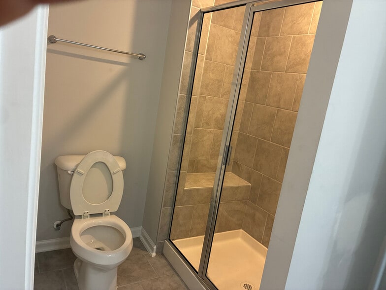 Building Photo - Room in Townhome on Sweet Lilac Wy