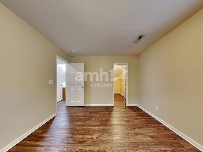 Building Photo - 4808 Morning Dew Ct