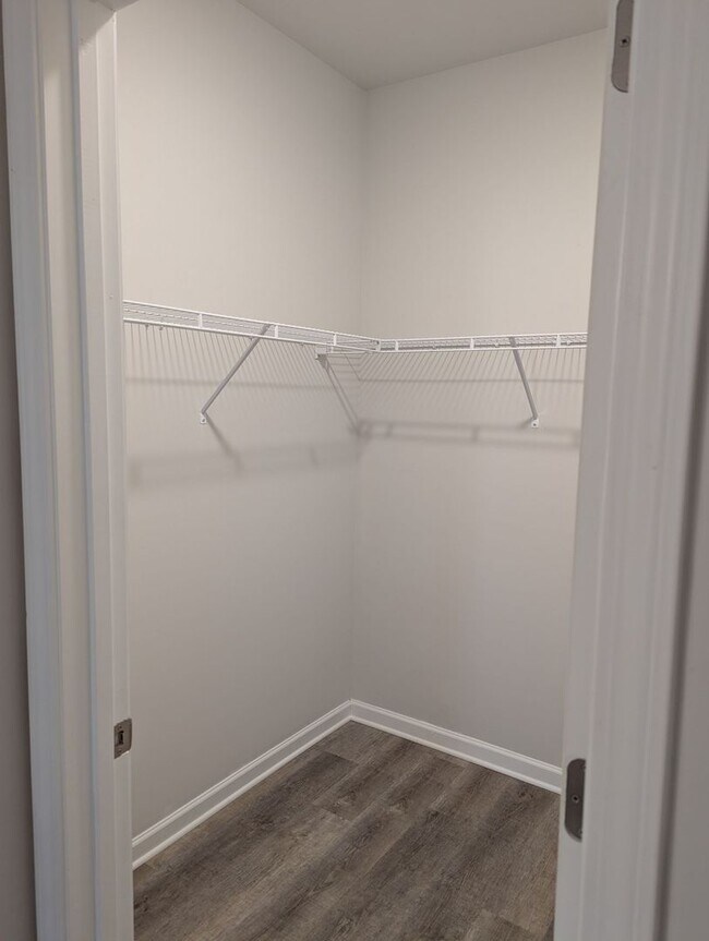 Building Photo - Beautiful 2 Bedroom 2 Bath off of Meriweather Road. *Coming Soon*