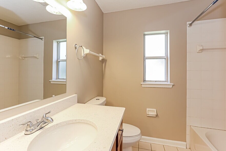 Building Photo - 5060 Cape Elizabeth Ct W