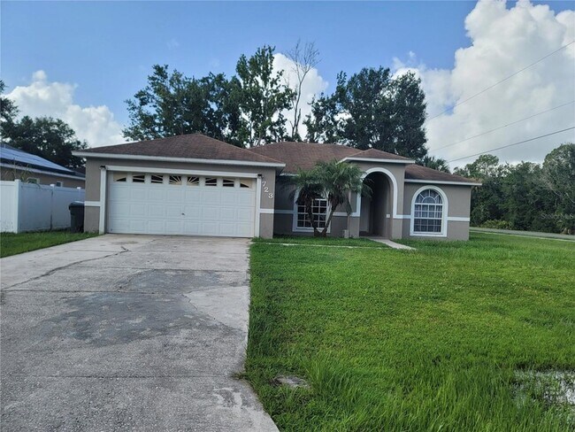 Building Photo - 723 Bobolink Ct