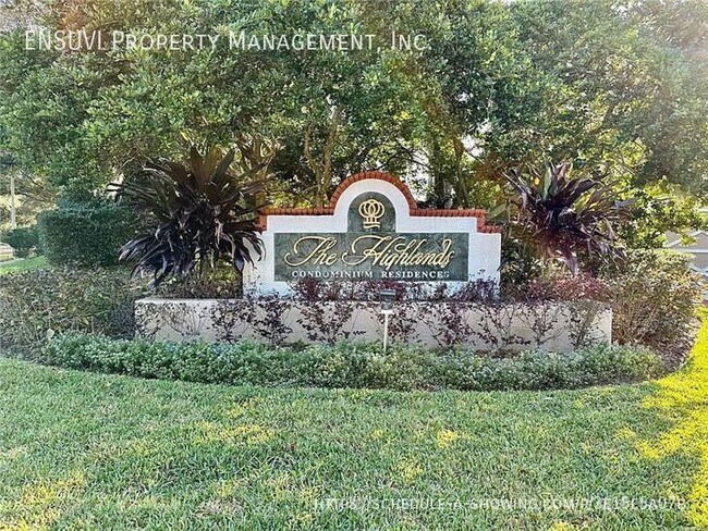Building Photo - 9481 Highland Oak Dr